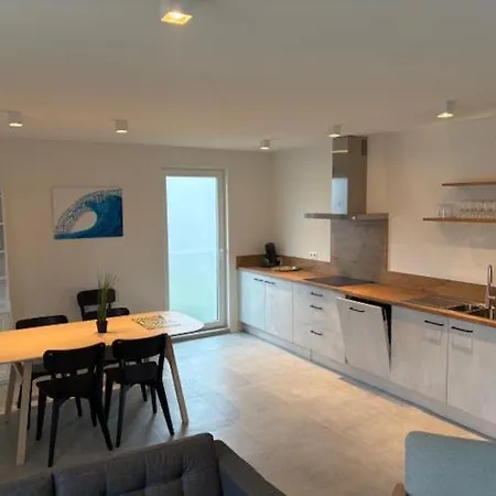 Samen Aan Zee Apartment *